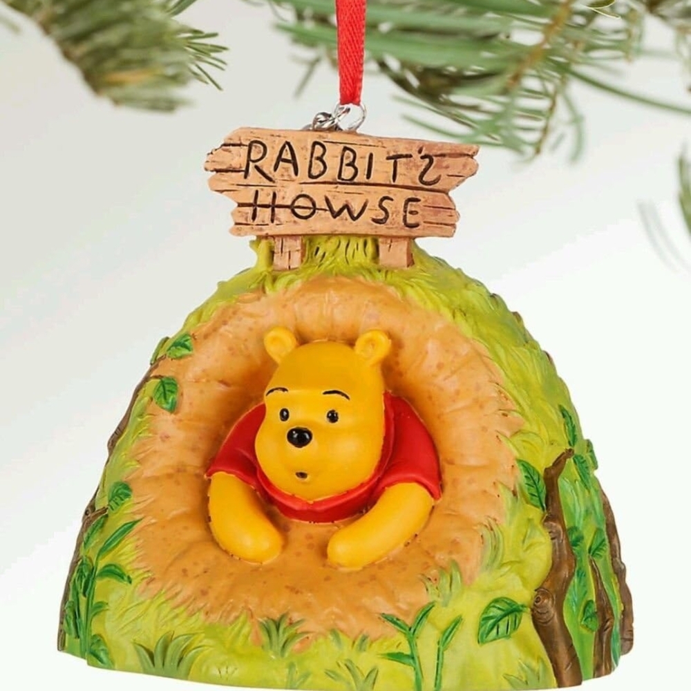 Disney 2016 Winnie the Pooh Holiday Ornament